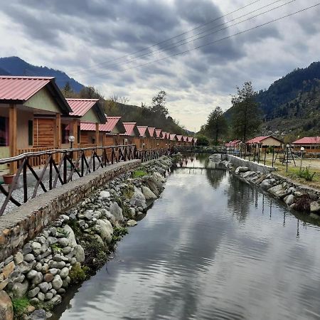 Hotel Shivalaya Retreat Manāli Exteriér fotografie